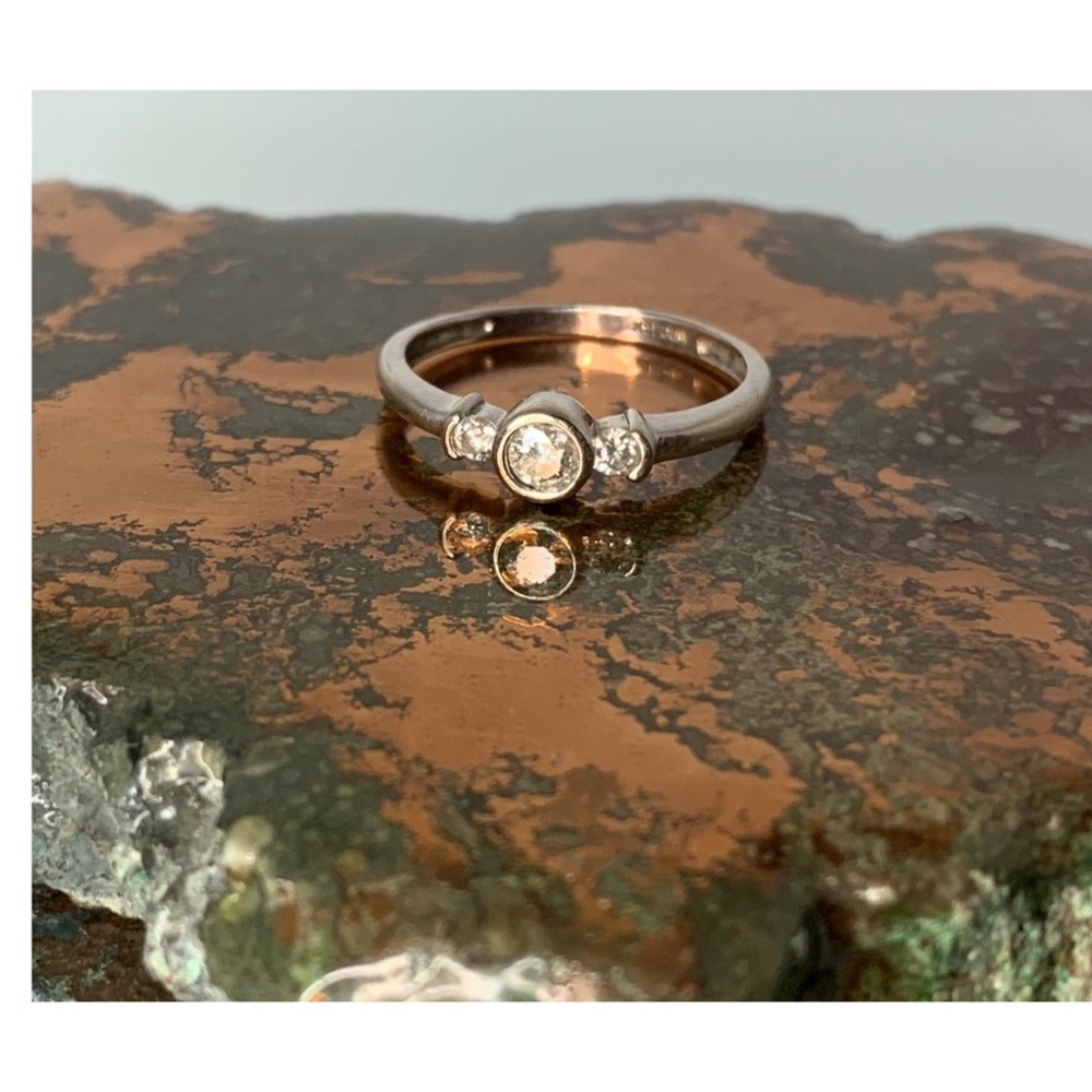 *CLOSET CLOSING*  14k White Gold and REAL Diamonds- Size 6 3/4